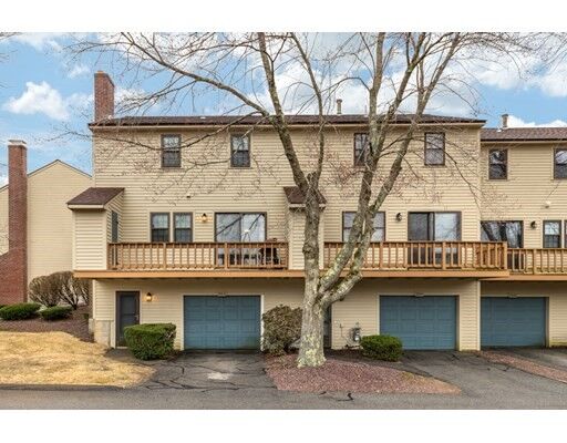 Property Photo:  262 Apache Way 262  MA 01876 