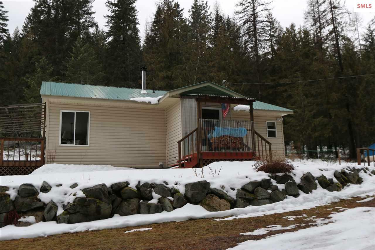 Property Photo:  204 Barrett Rd  ID 83856 