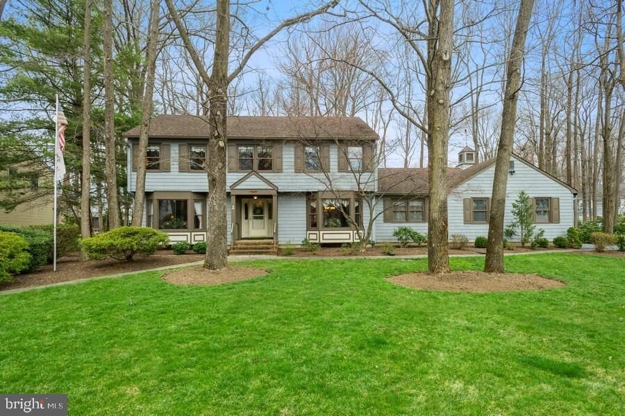 Property Photo:  2 Larson Court  NJ 08902 