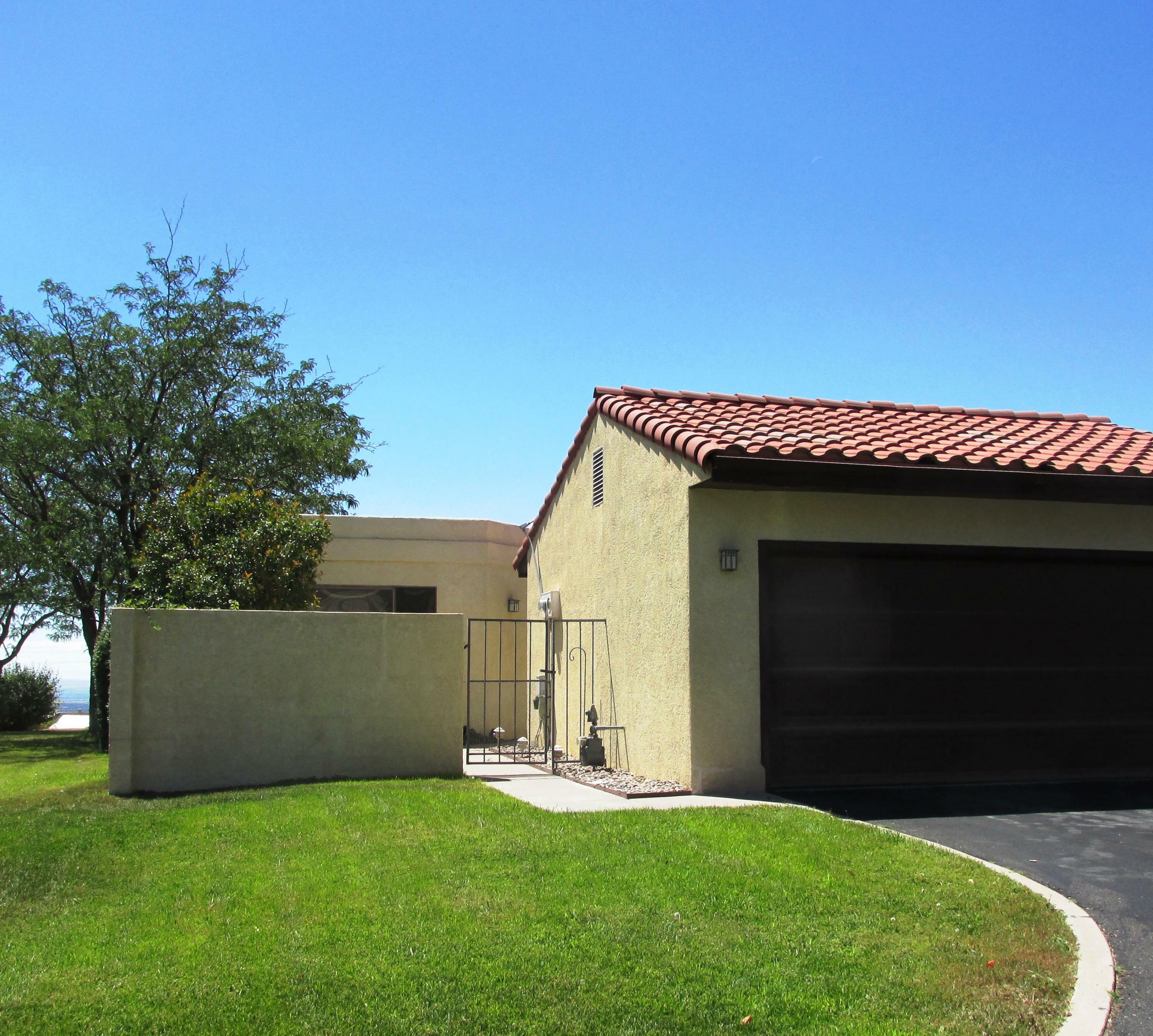 4437 Walden Lane NE  Albuquerque NM 87111 photo