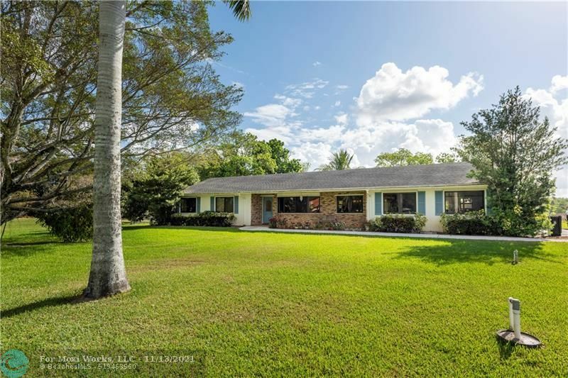 Property Photo:  5130 SW 186th Ave  FL 33332 