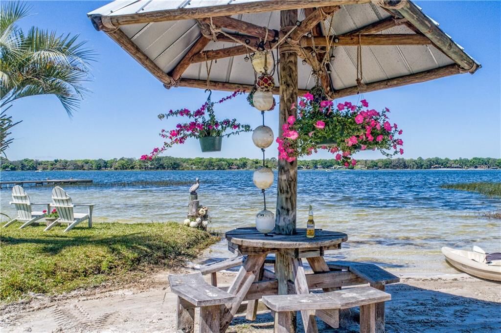 Property Photo: 33611 E Lake Joanna Drive FL 32736