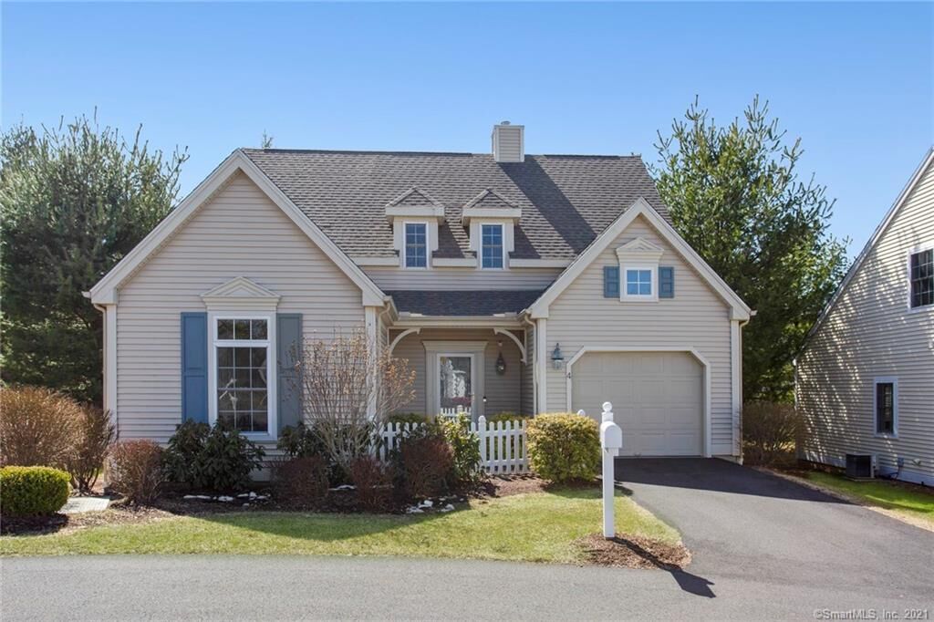 Property Photo:  4 Cinnamon Ridge 4  CT 06032 