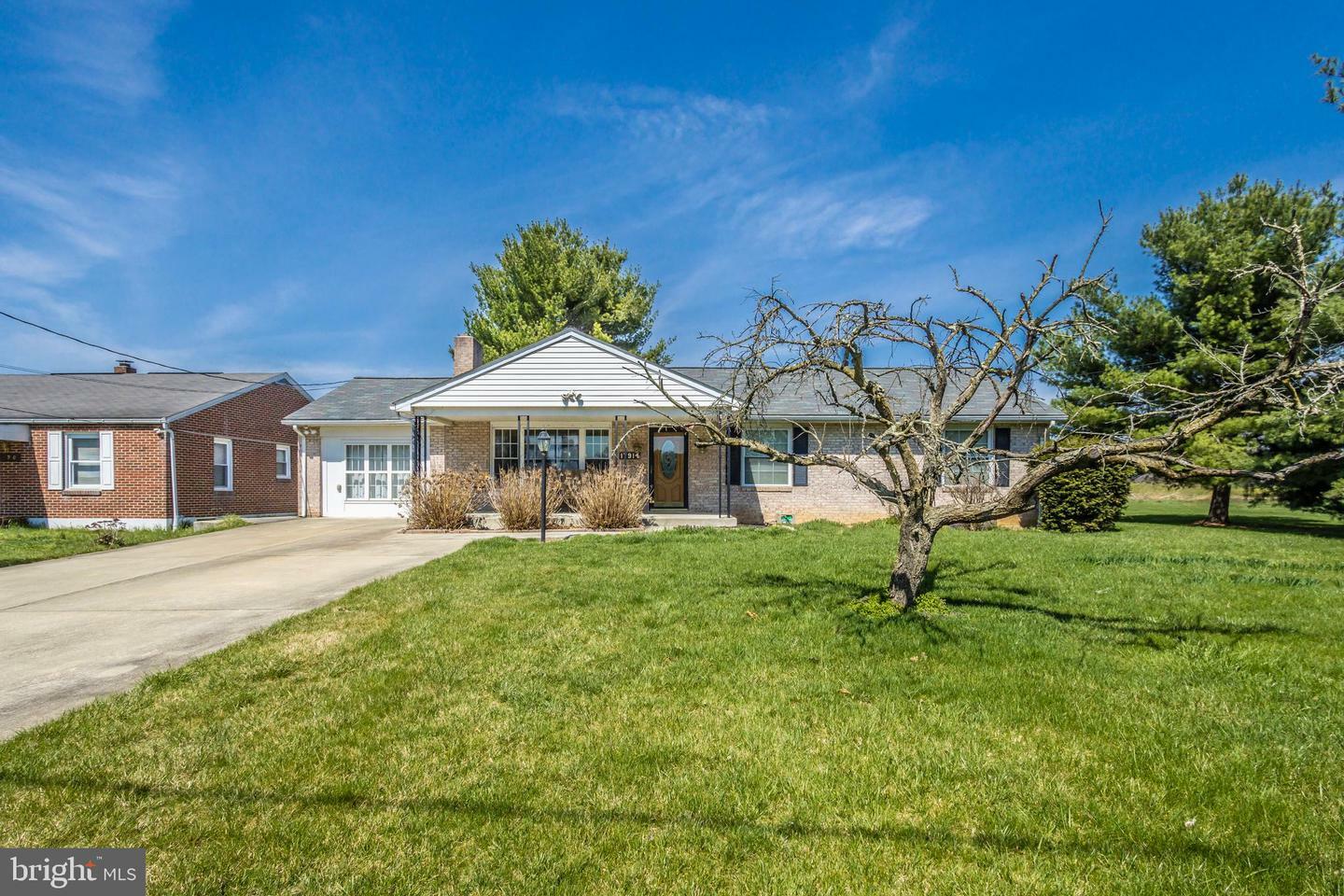 Property Photo: 17914 Oak Ridge Drive MD 21740