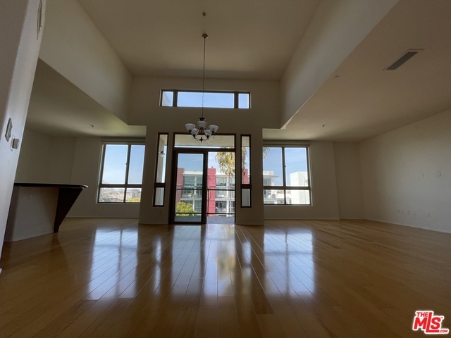 Property Photo:  13044   Pacific Promenade 404  CA 90094 