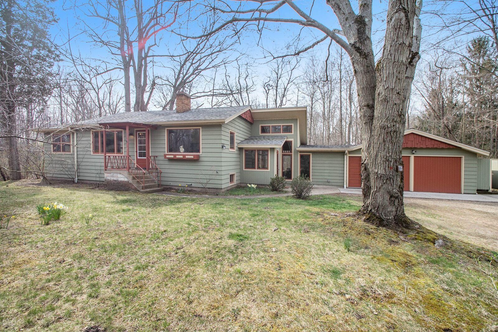 Property Photo: 7720 Harbert Road MI 49115