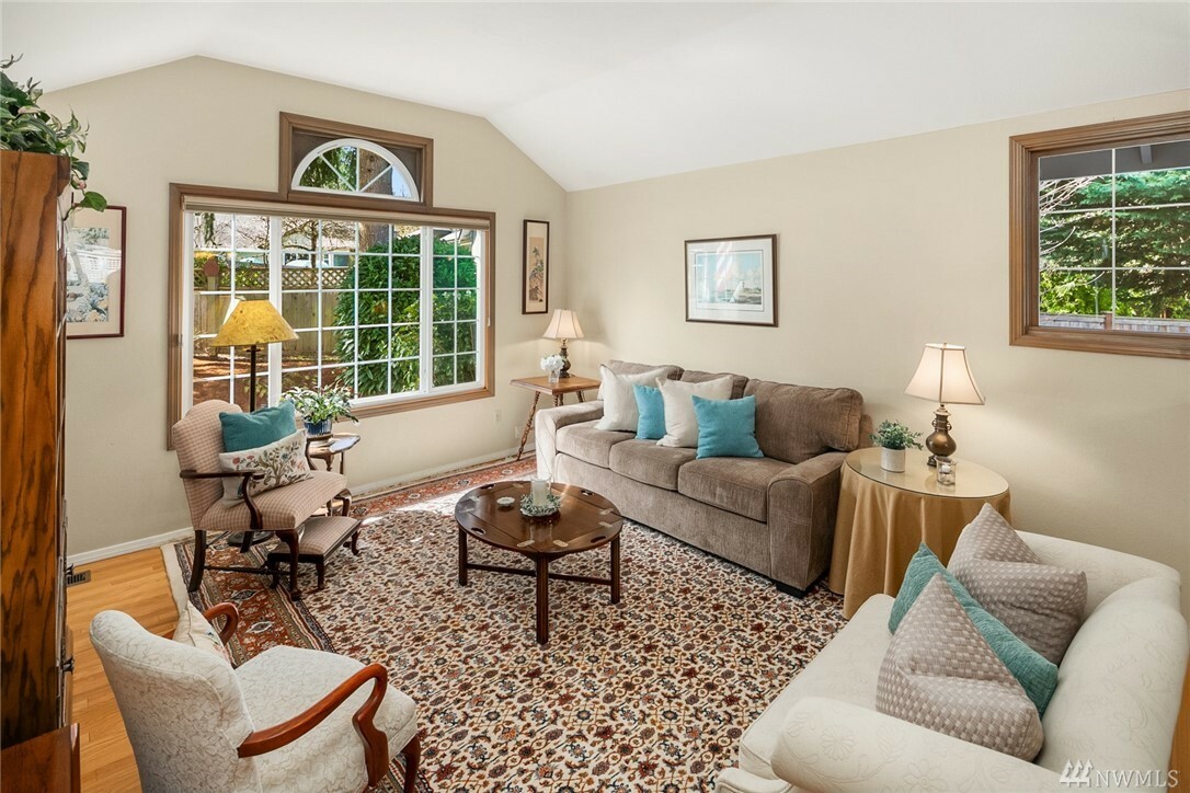 Property Photo: 645 Jasmine Place NW WA 98027