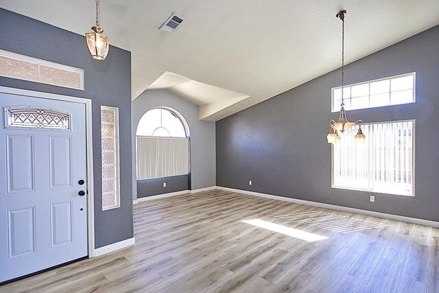 Property Photo: 13810 Ivanpah Road CA 92307