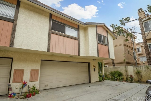 Property Photo:  14006 Cerise Avenue 9  CA 90250 