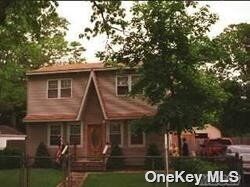 Property Photo:  151 Dahlia Drive  NY 11951 