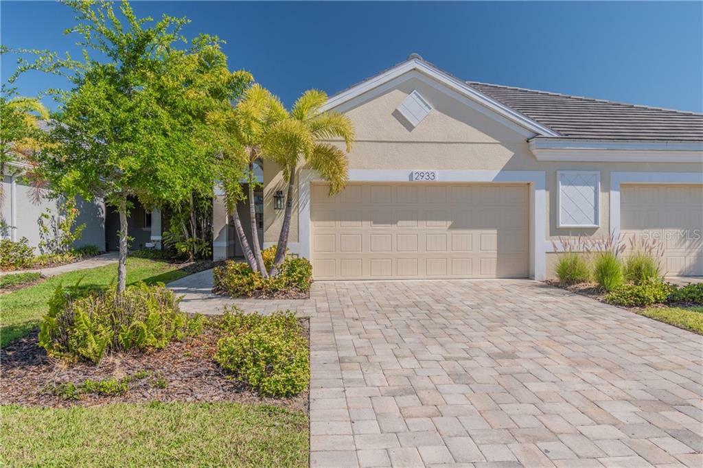 Property Photo:  2933 Trustee Avenue  FL 34243 