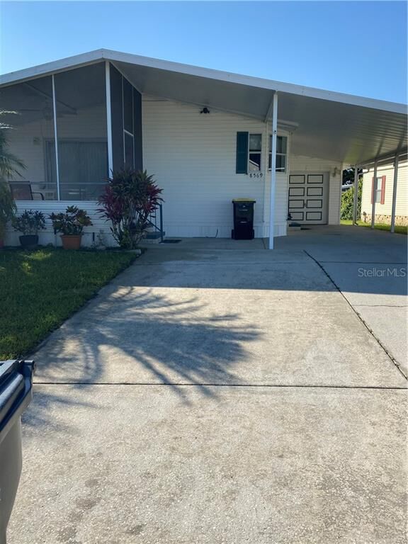 Property Photo:  8569 Breeze Hill Drive  FL 33898 