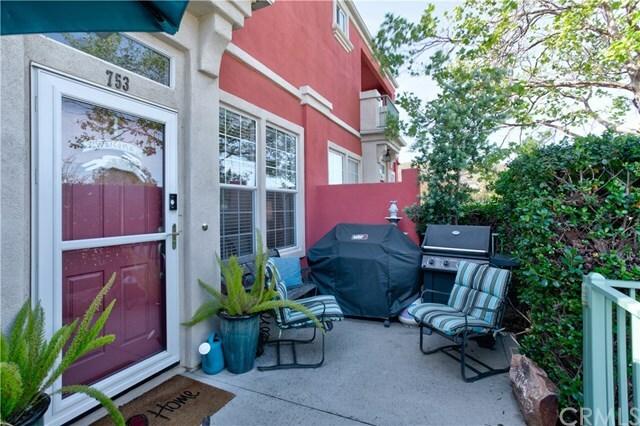 Property Photo:  753 Lawrence Drive  CA 93401 