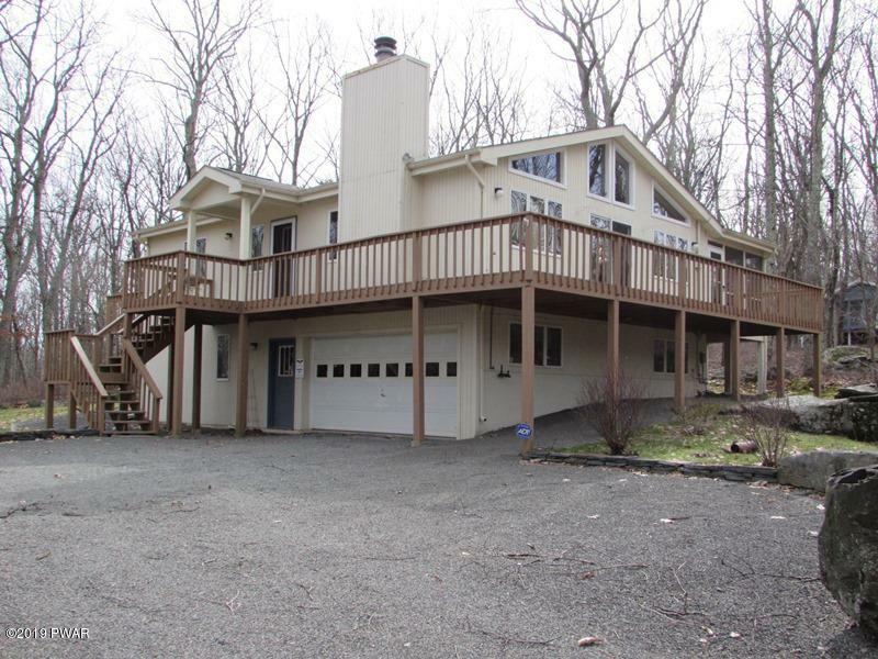 Property Photo:  435 Canoebrook Drive  PA 18428 