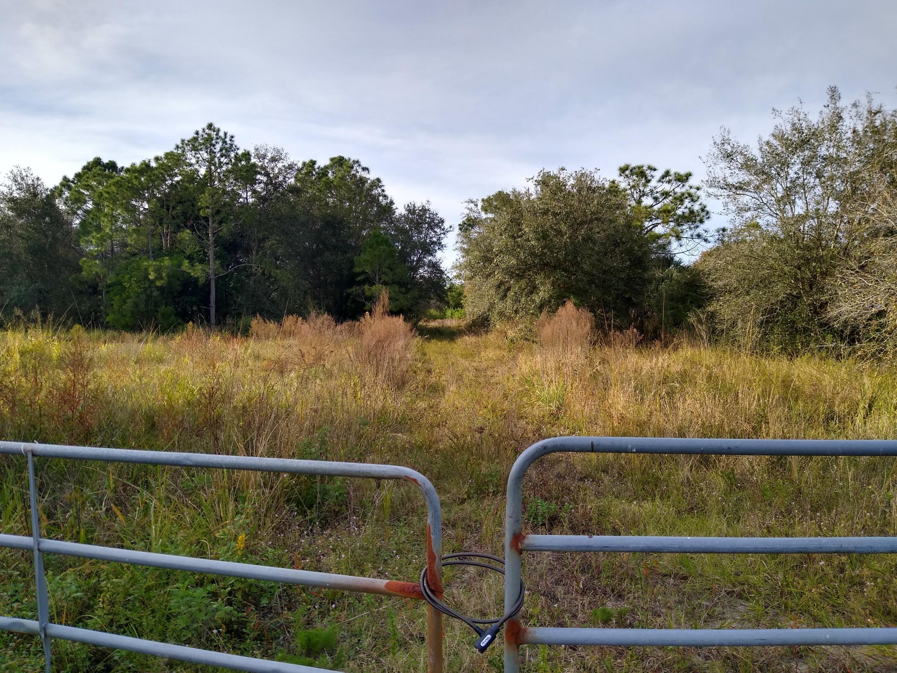 Property Photo: 4771 Windmill Road FL 33470