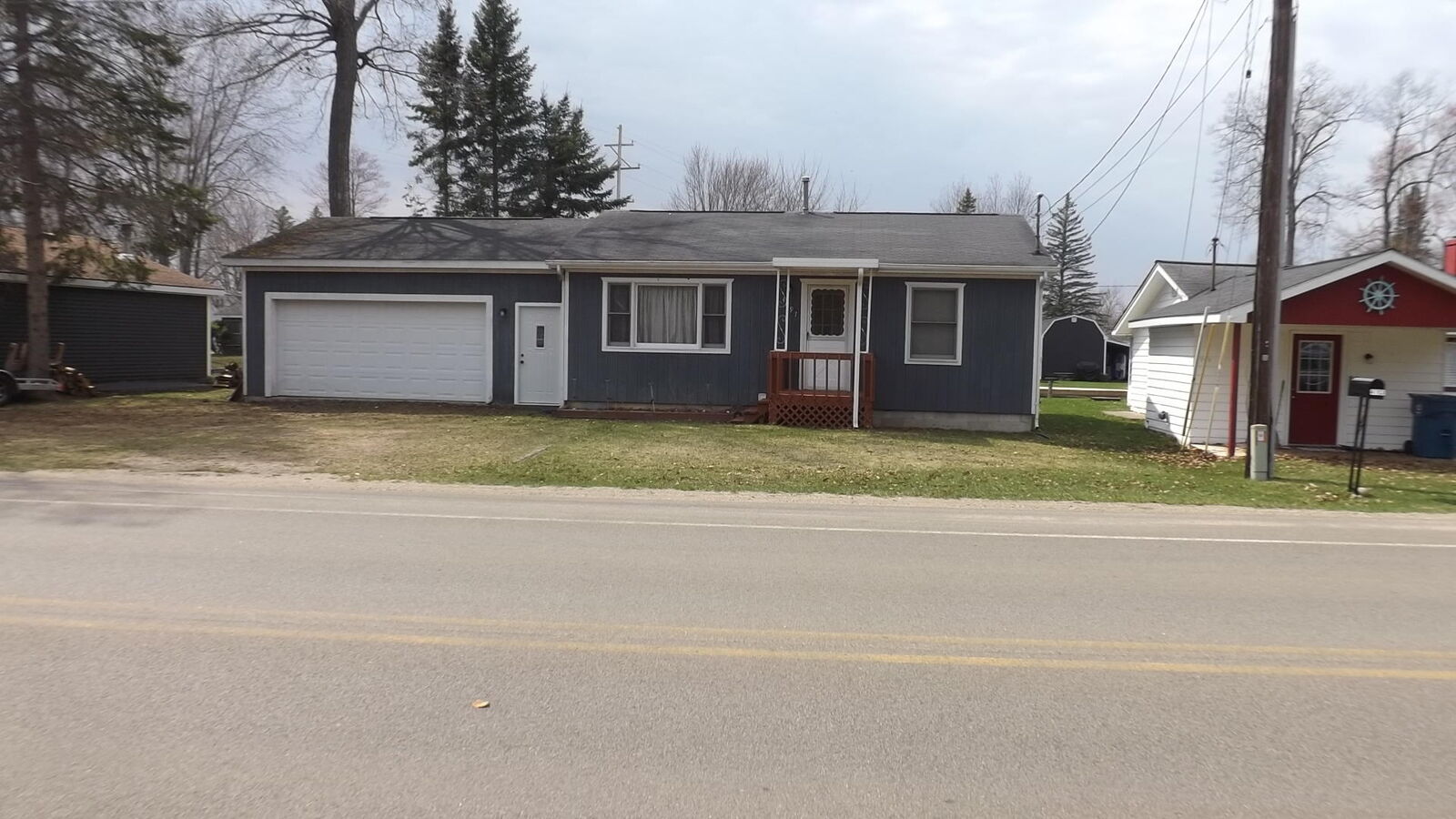 Property Photo: 4697 Bradford Drive MI 48629