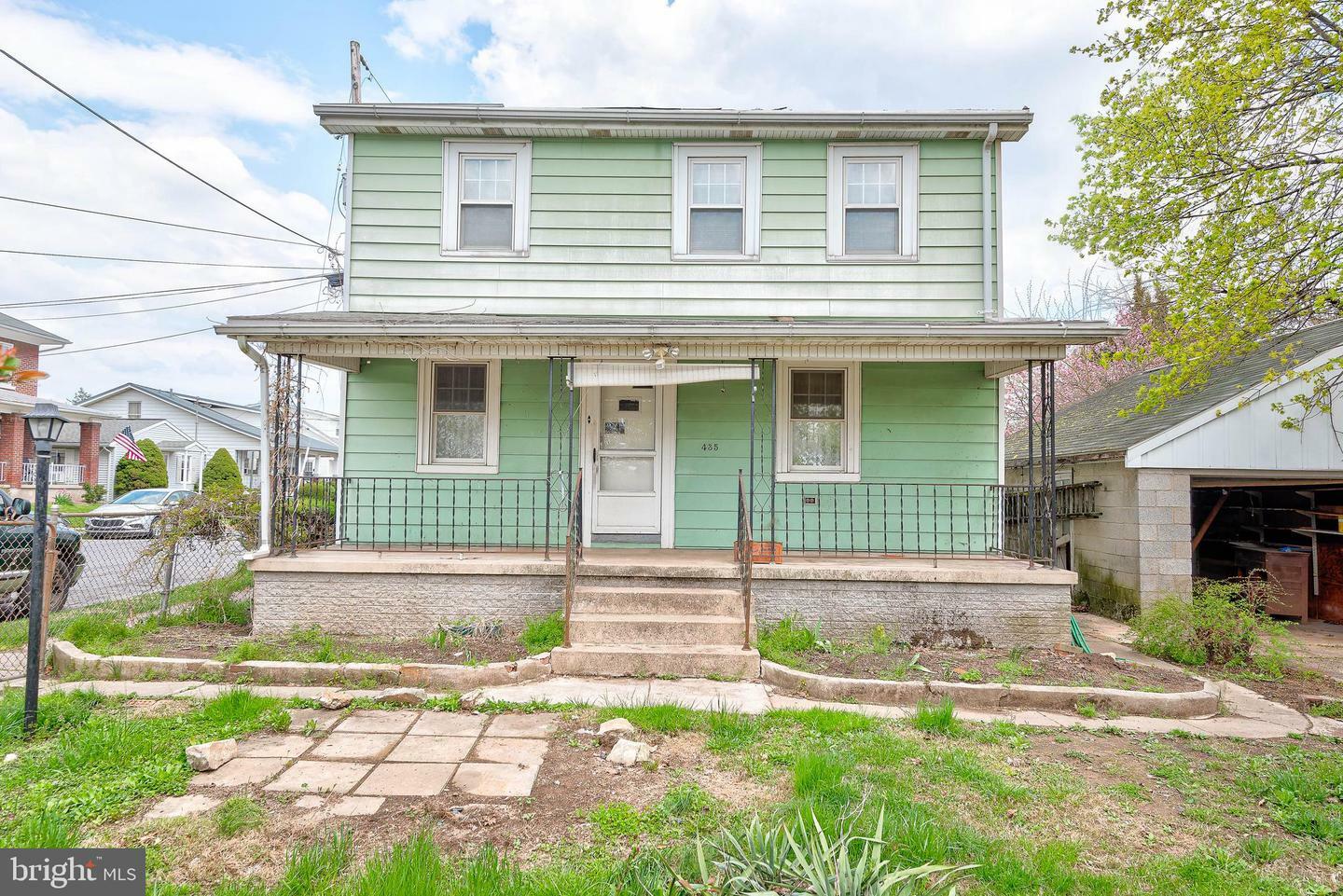 Property Photo:  435 N Adams Street  PA 17404 