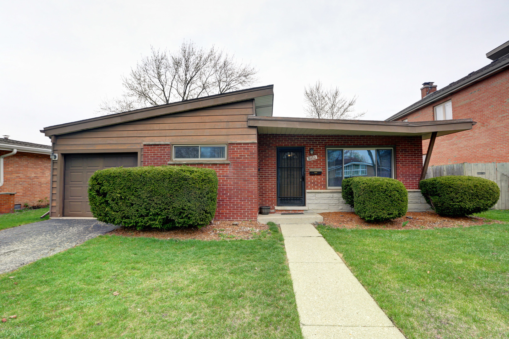 Property Photo:  8430 W Clara Drive  IL 60714 