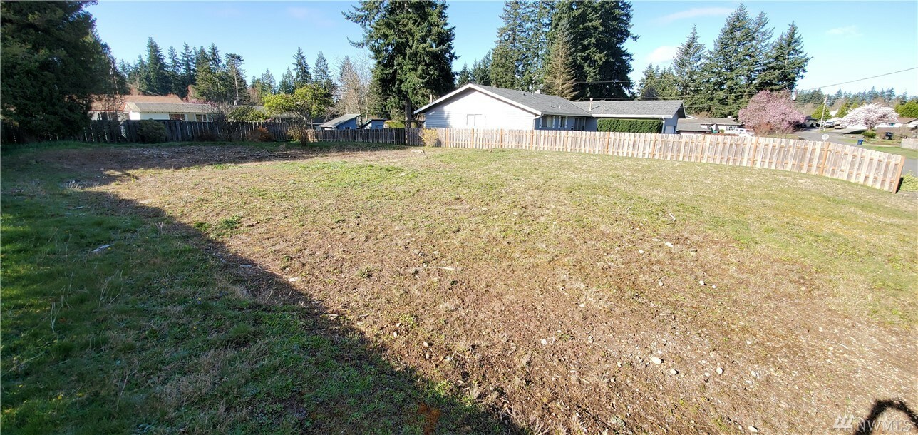 Property Photo:  2120 105th Place SE  WA 98208 