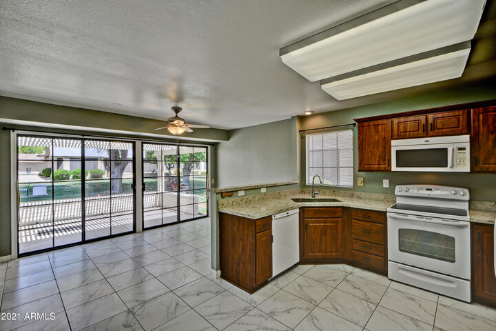 Property Photo:  13018 W Blue Sky Drive  AZ 85375 