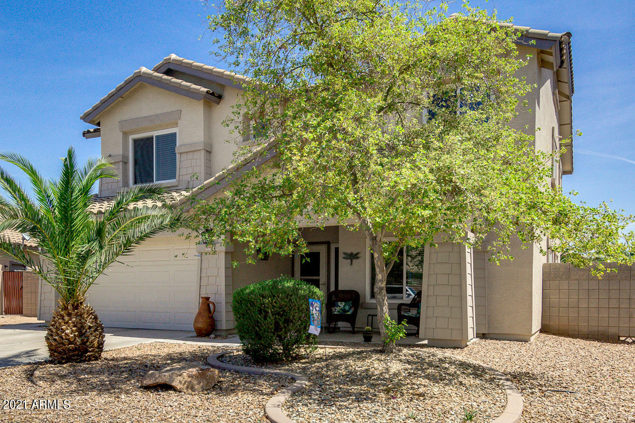 Property Photo:  6943 S Topaz Place  AZ 85249 