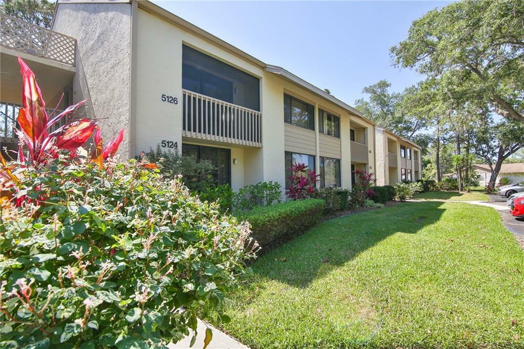 Property Photo:  5124 Harpers Croft 7  FL 34235 