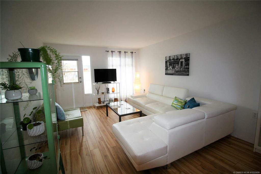 Property Photo: 103 George Street 201 BC V0E 1V1