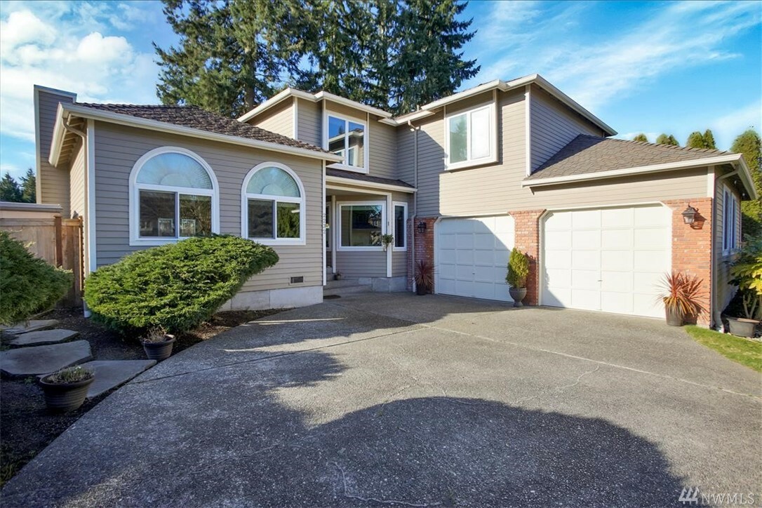 Property Photo:  2232 135th St SE  WA 98012 