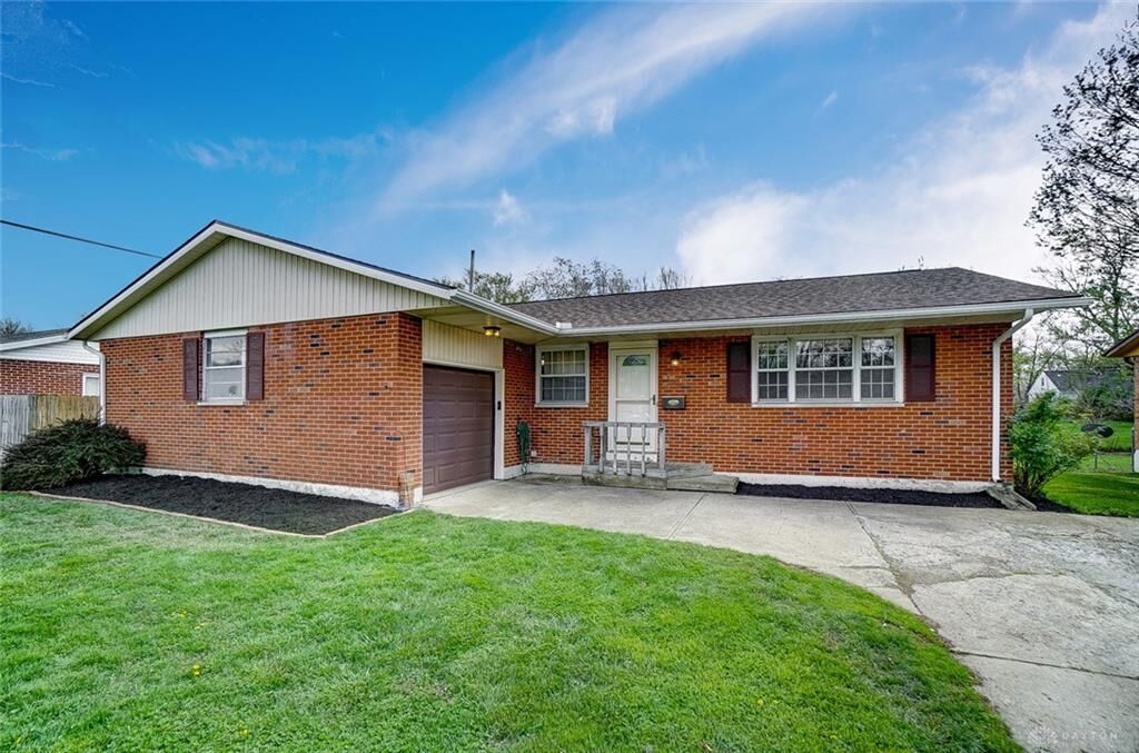 Property Photo: 122 Mark Lane OH 45324