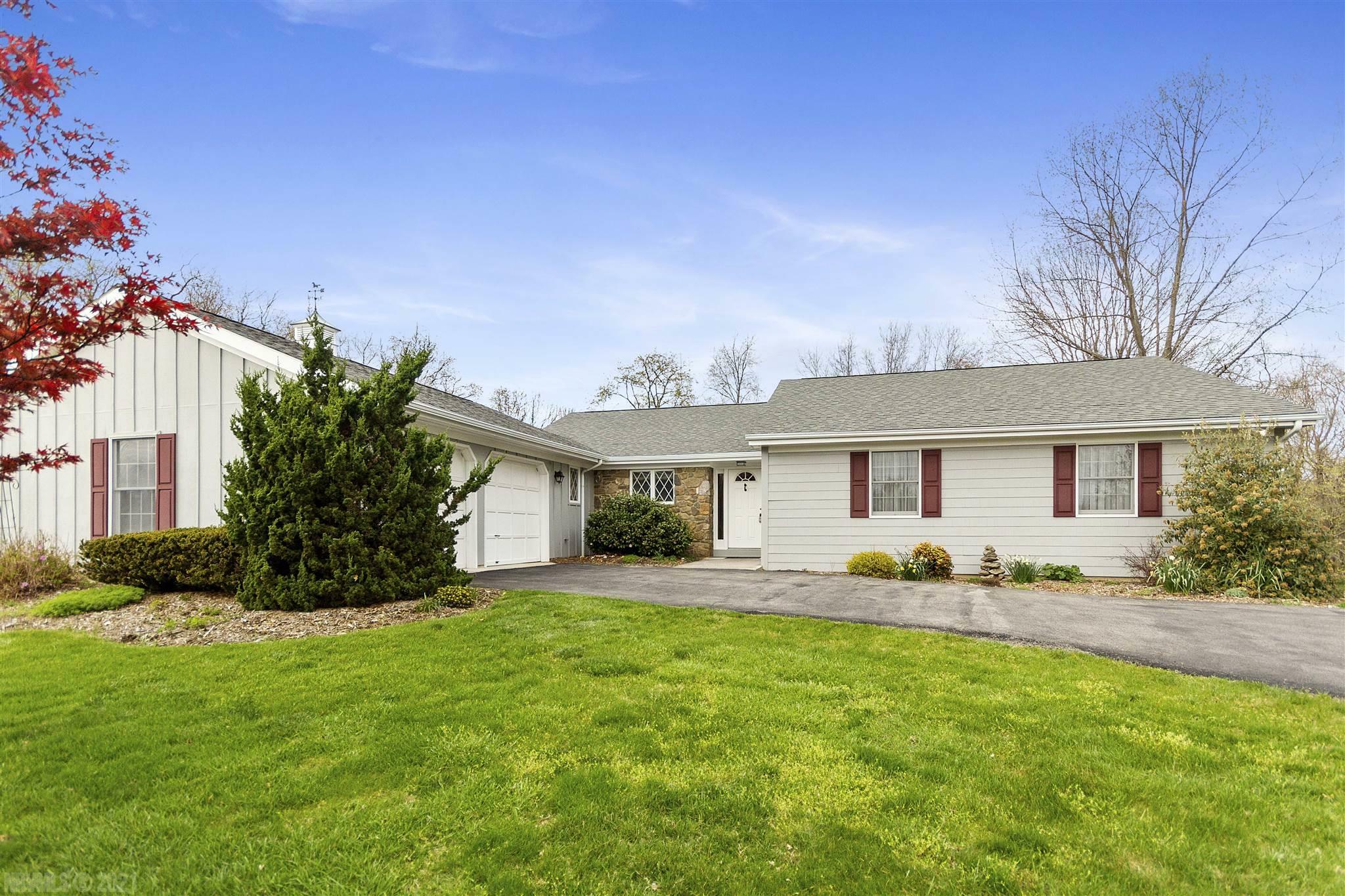 Property Photo:  1607 Boxwood Drive  VA 24060 