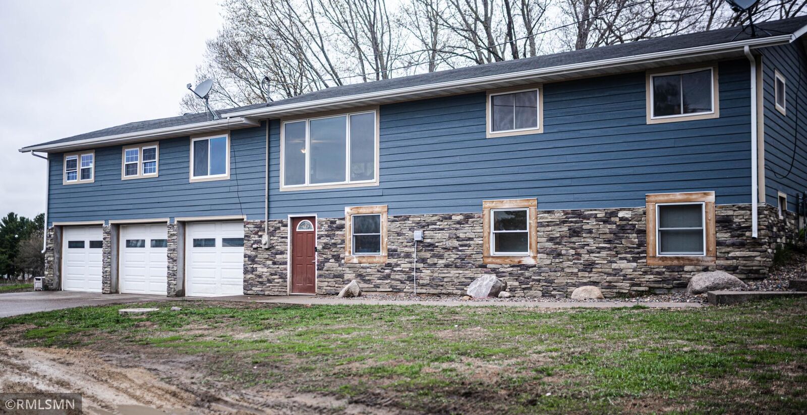 Property Photo:  608 County Road E  WI 54016 