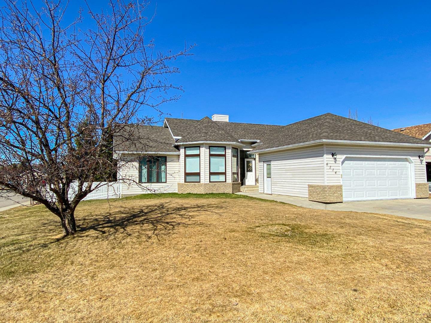 Property Photo: 6214 Douglas Place AB T4H 1V8