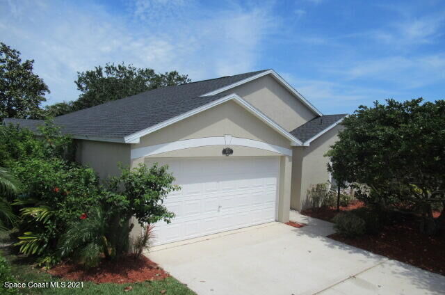 Property Photo: 1804 Bayhill Drive FL 32940