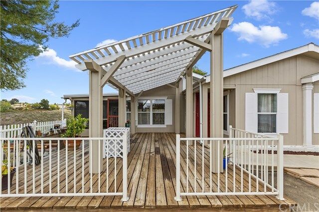 Property Photo:  38353 Via La Colina  CA 92563 