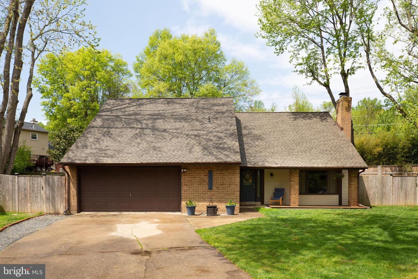 4442 Flintstone Road  Alexandria VA 22306 photo
