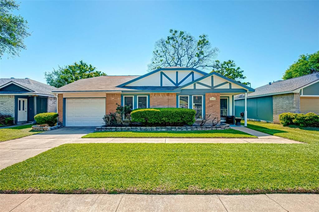 Property Photo: 1730 Westfork Drive TX 77449