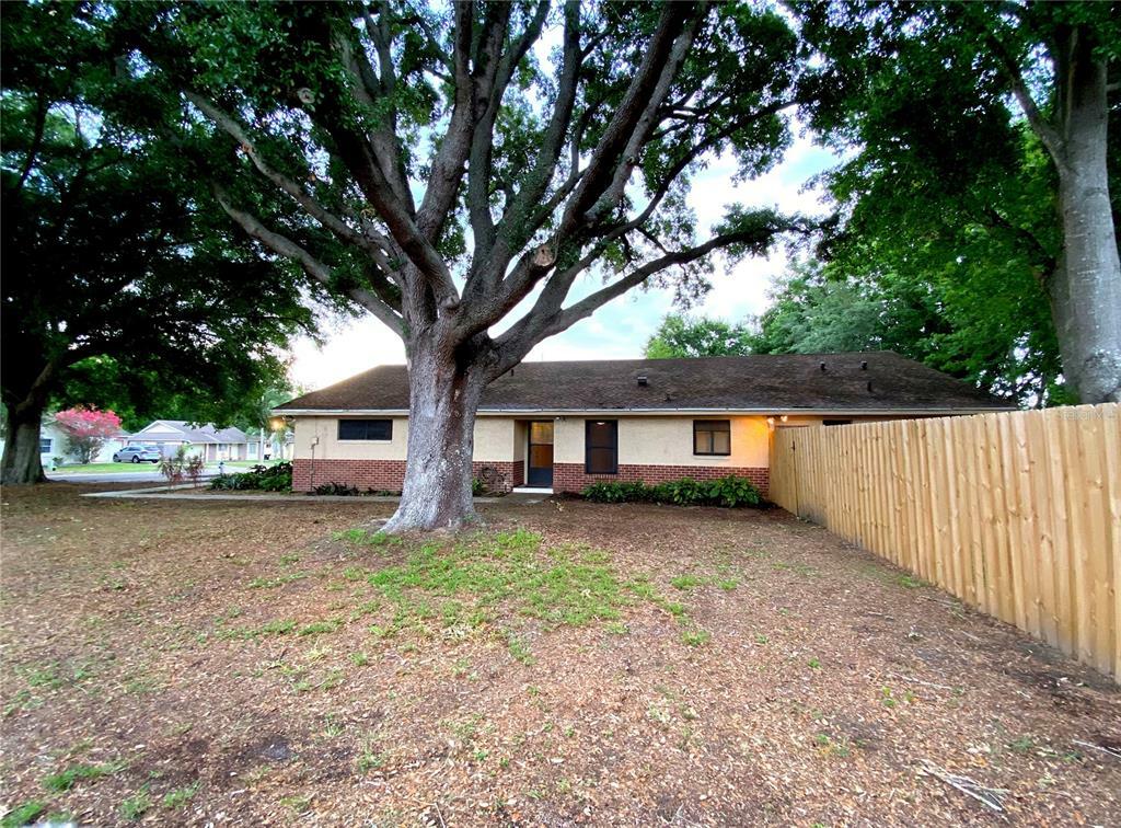 Property Photo:  113 Lake Drive  FL 32835 