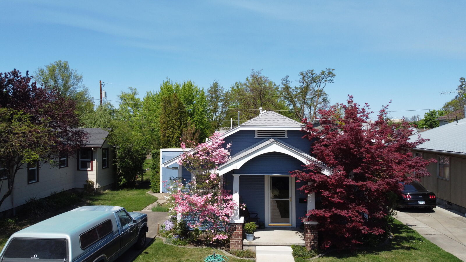 Property Photo: 536 Pennsylvania Avenue OR 97501