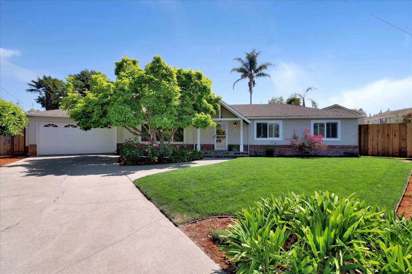 Property Photo: 970 Stonehurst Way CA 95008