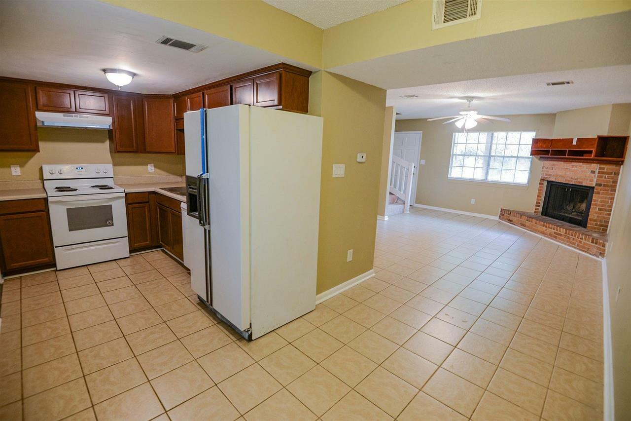 Property Photo:  2425 Ramblewood Court  FL 32303 