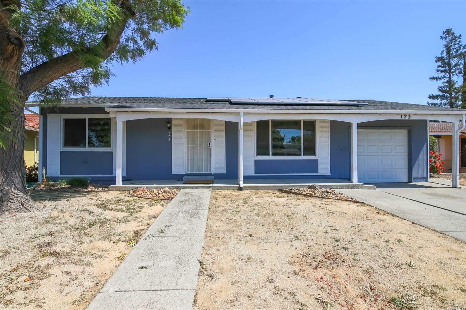 Property Photo:  123 Glacier Circle  CA 95687 