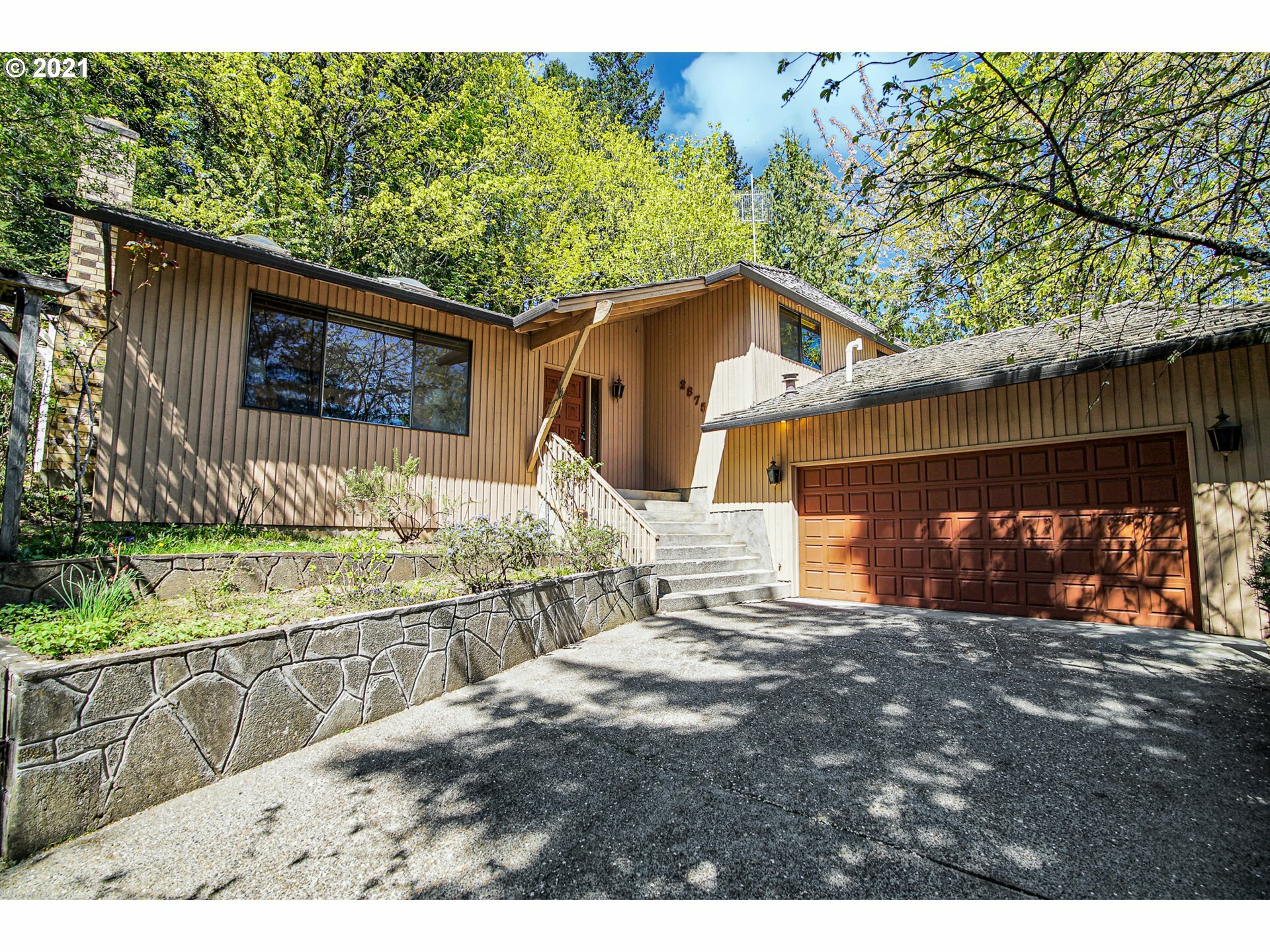 2875 SW Raleighview Dr  Portland OR 97225 photo