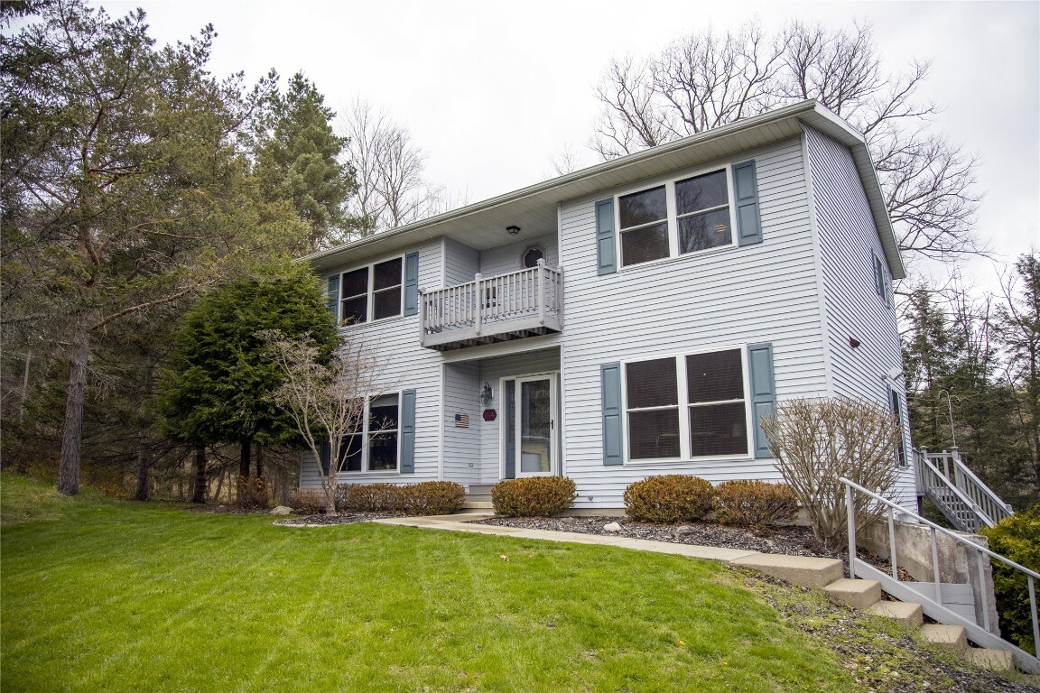 1144 Greenwood Glen  Endwell NY 13760 photo