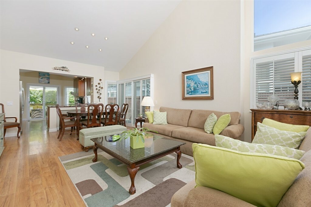 Property Photo: 7321 Lantana Ter CA 92011