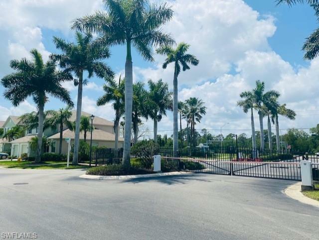 Property Photo: 3627 Pine Oak Circle 106 FL 33916