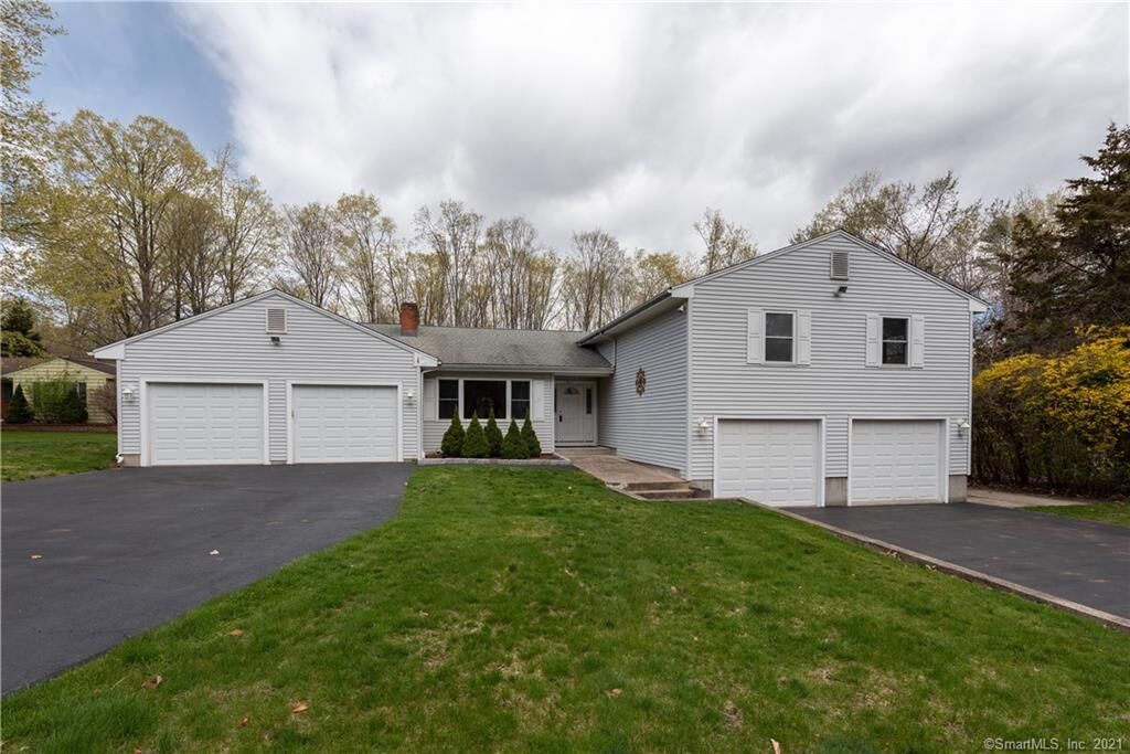 Property Photo:  511 River Road  CT 06518 