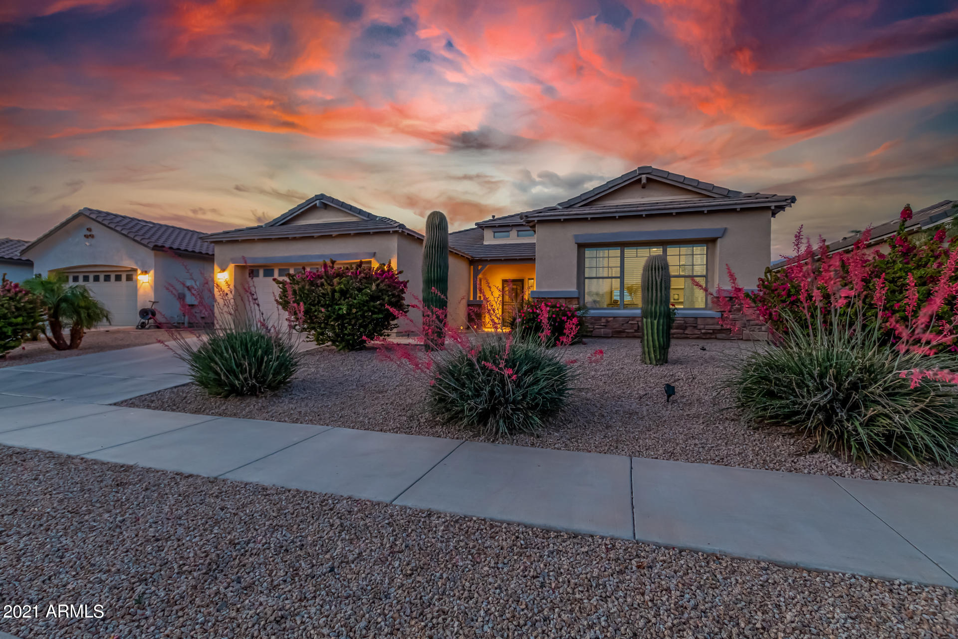 Property Photo:  16472 W Shangri La Road  AZ 85388 