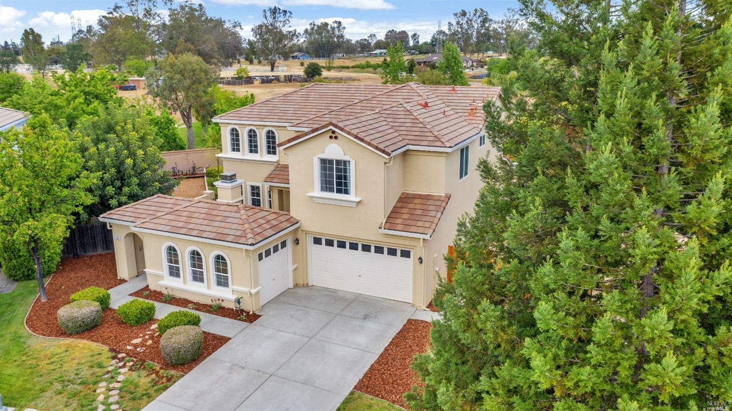 Property Photo:  724 Crystal Springs Court  CA 95688 