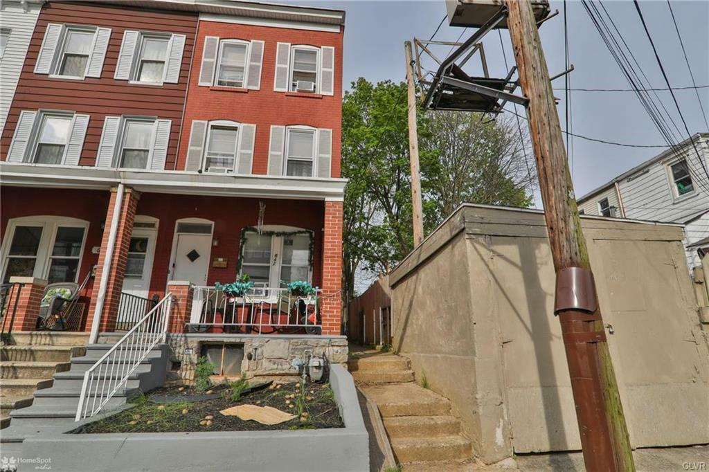 Property Photo:  642 Penn Street  PA 18102 