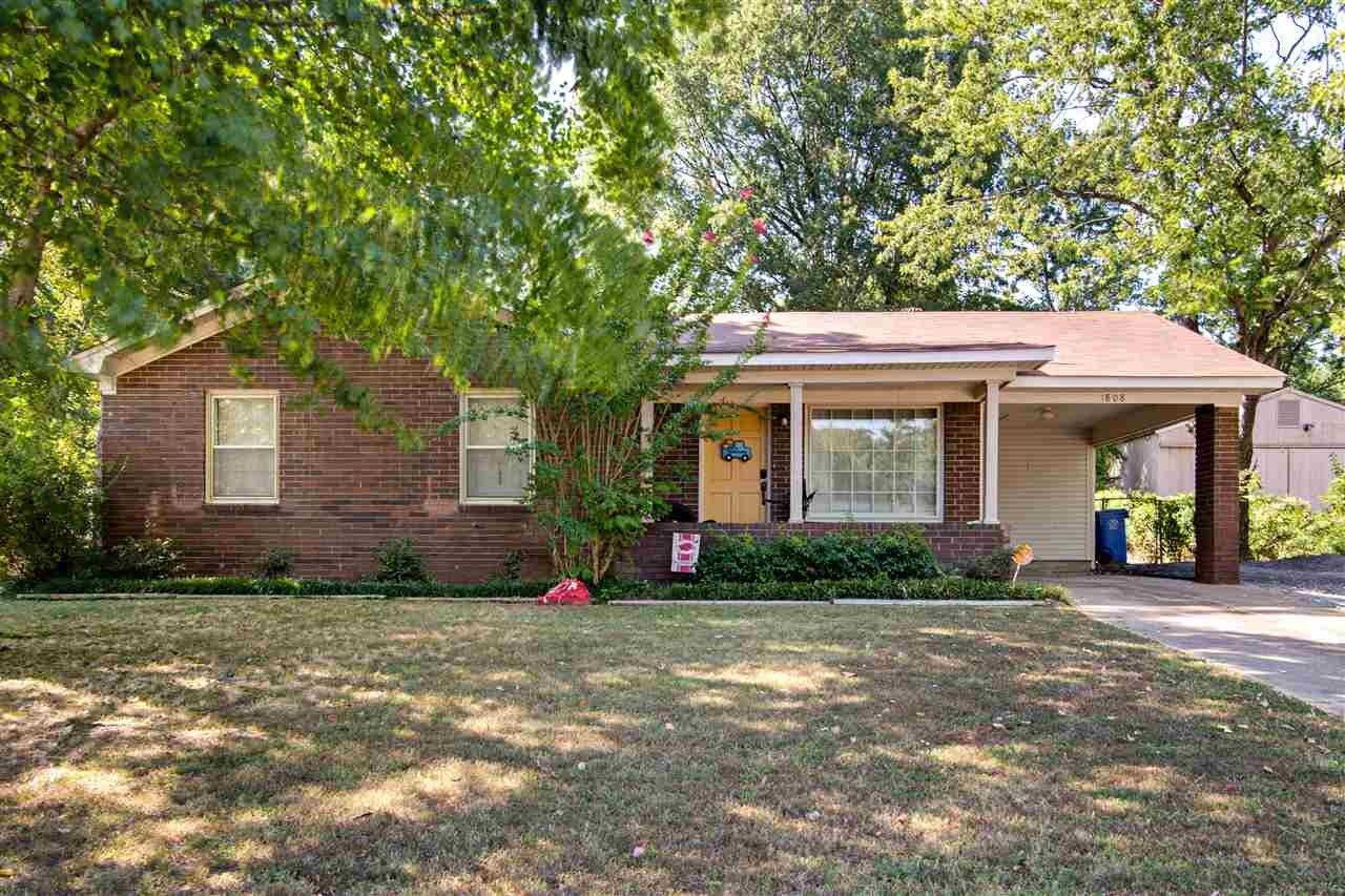 Property Photo:  1808 W College  AR 72401 